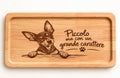 Tagliere in legno inciso personalizzato – “Piccolo ma con un grande carattere” 🐾
